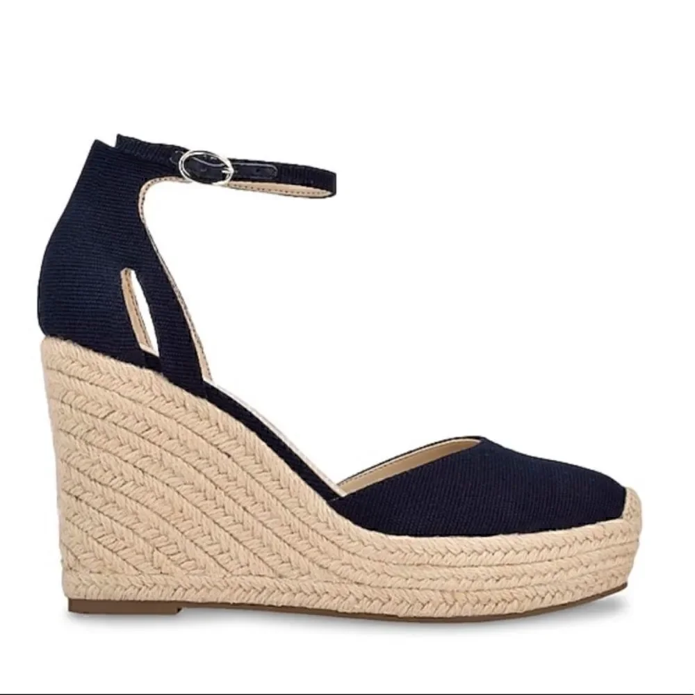 Marc Fisher Teelan Esapdrille Wedge Sandal Navy